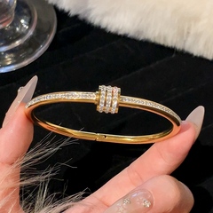 Round Diamond Bracelet