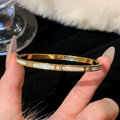 Round Diamond Bracelet